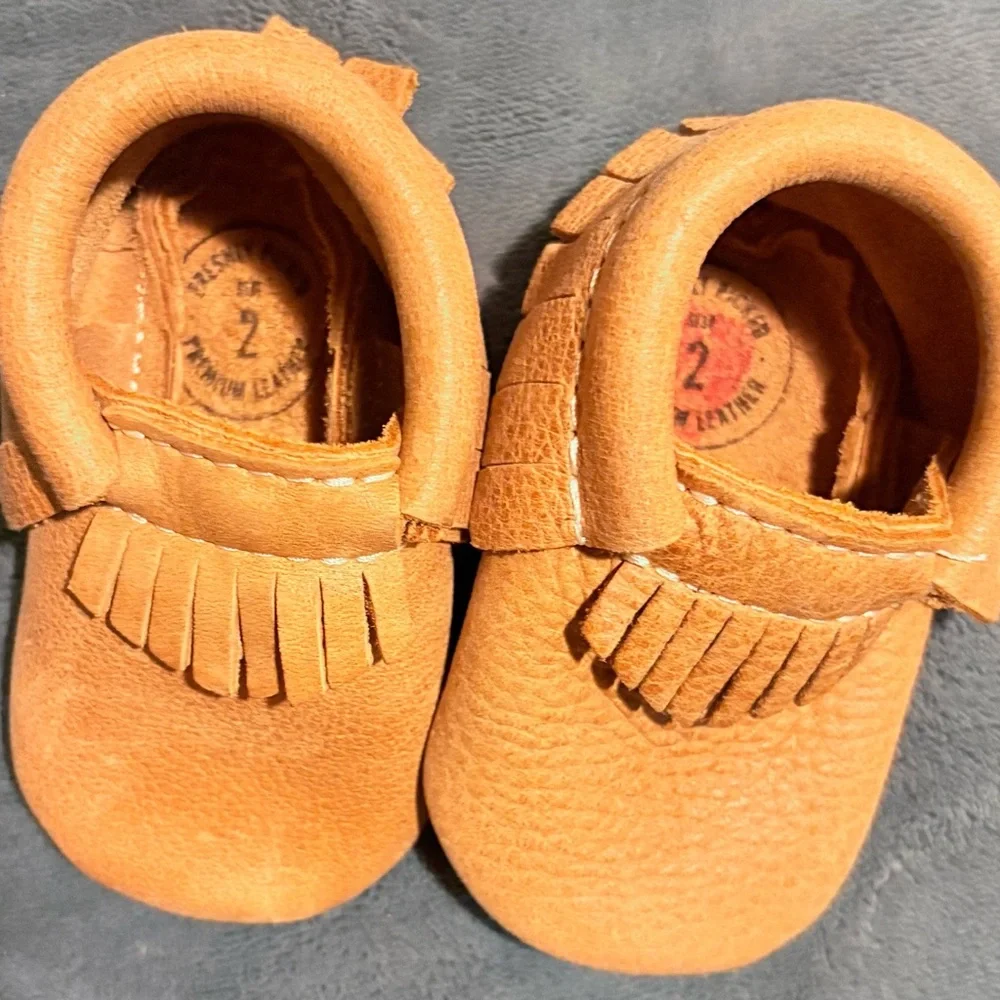 FRESHLY PICKED BROWN MOCCASINS BEEHIVE STATE Size 3c